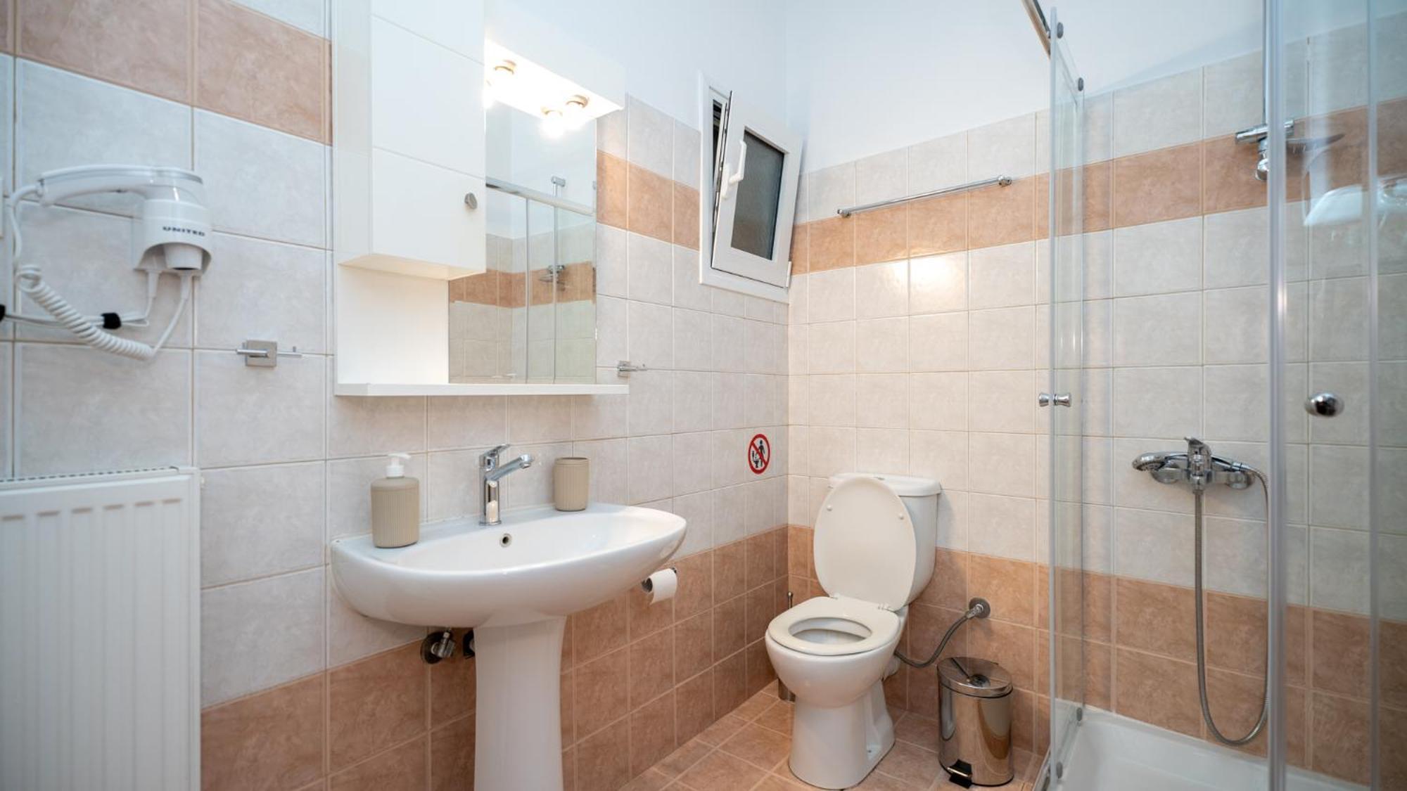 I & G Family Apartment كالامباكا المظهر الخارجي الصورة