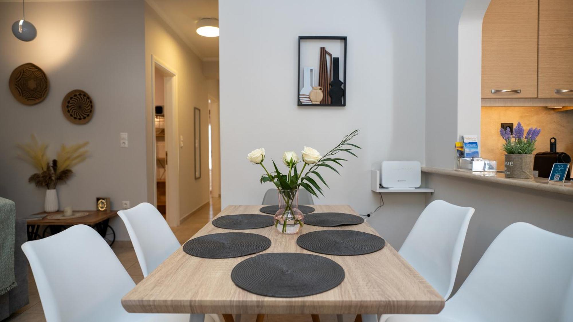 I & G Family Apartment كالامباكا المظهر الخارجي الصورة