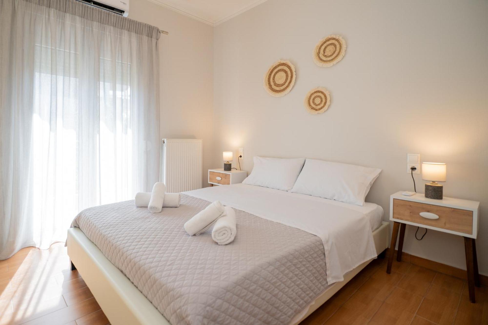 I & G Family Apartment كالامباكا المظهر الخارجي الصورة