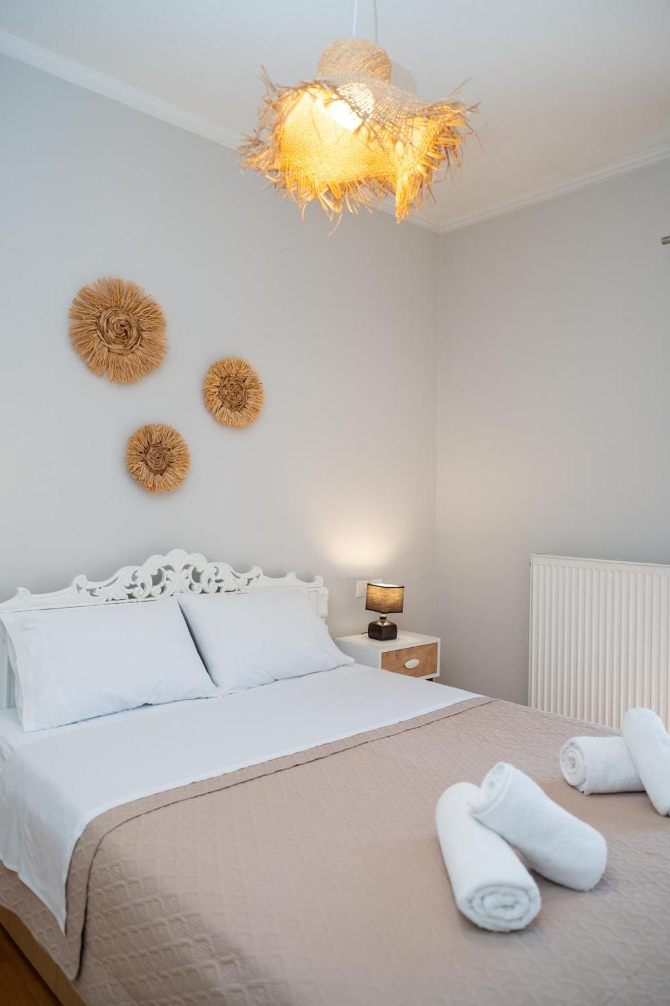 I & G Family Apartment كالامباكا المظهر الخارجي الصورة